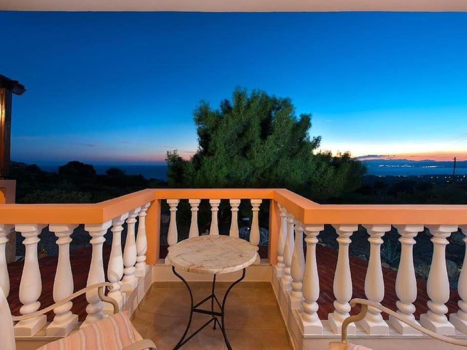 Villa Pefki Екстер'єр фото